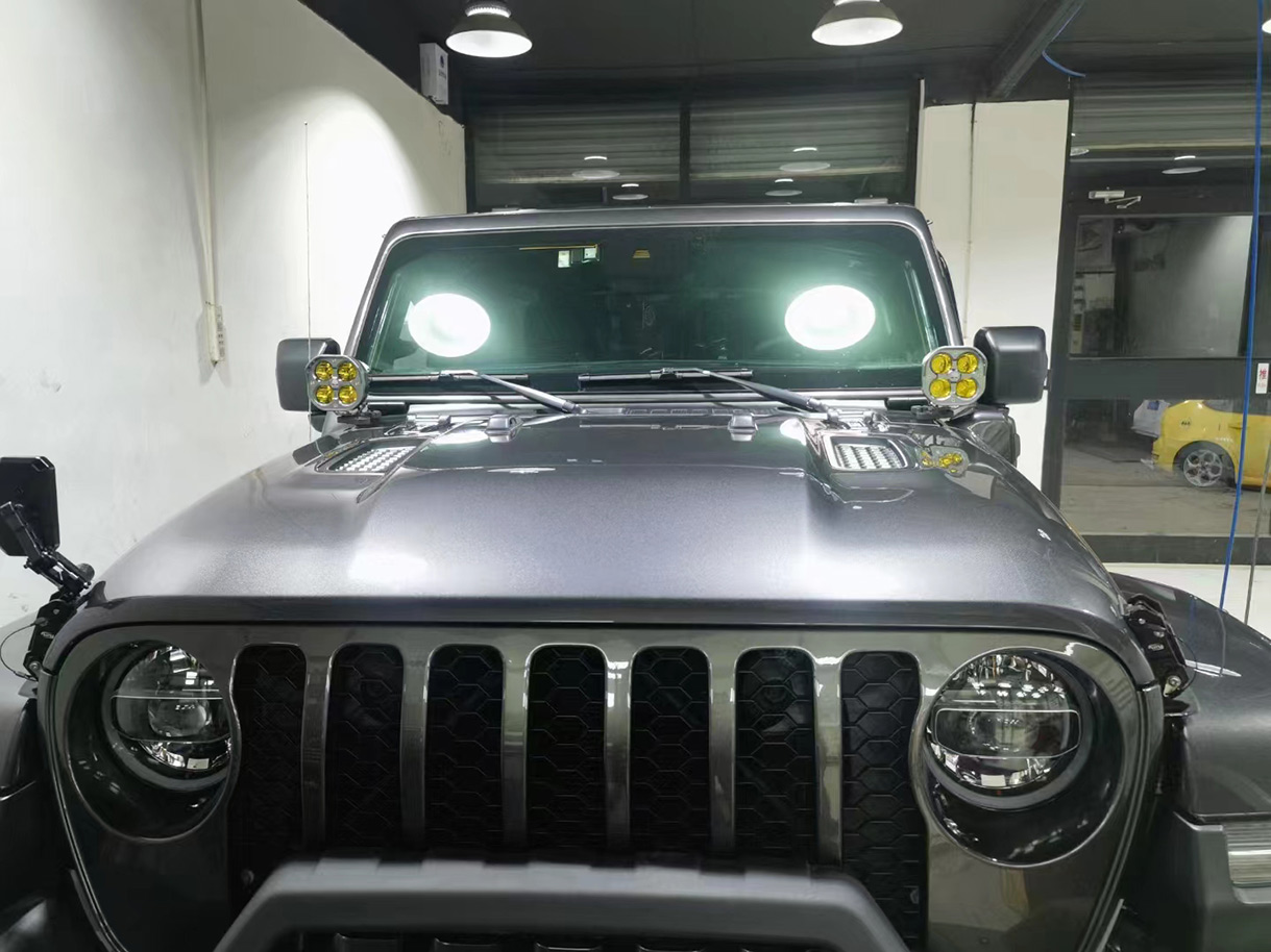 Explaining-the-importance-of-off-road-lighting-systems-1.jpg